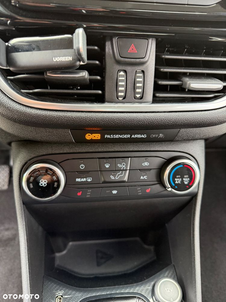 Ford Fiesta 1.0 EcoBoost S&S COOL&CONNECT - 29