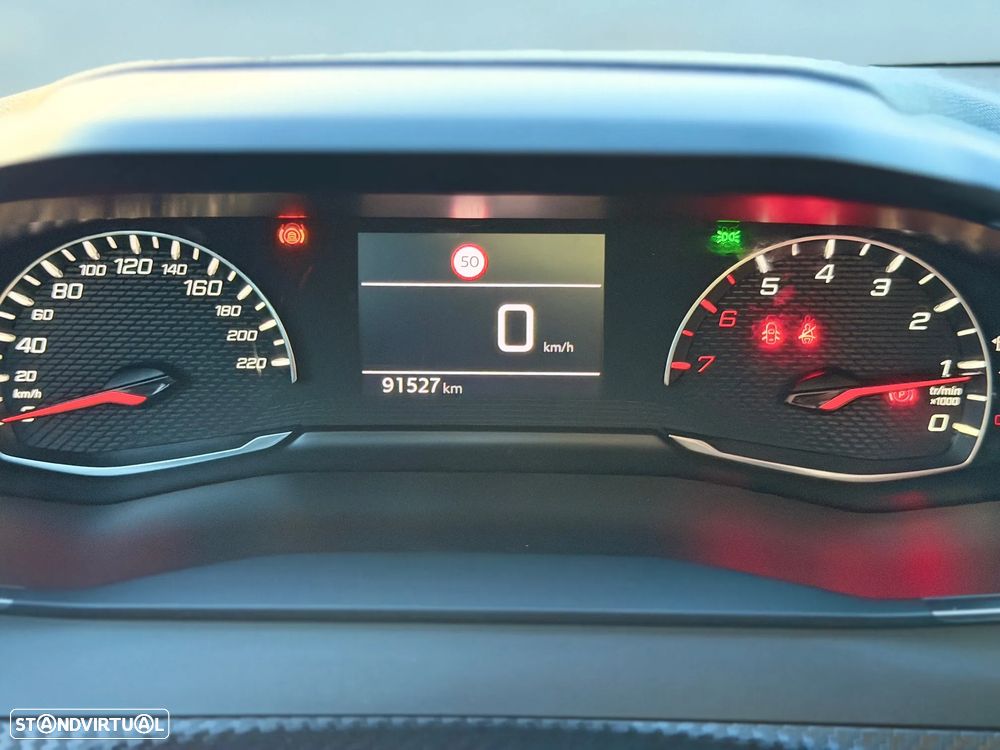 Peugeot 208 1.2 PureTech Active Pack - 6