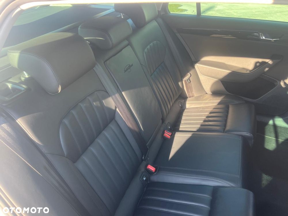 Skoda Superb 2.0 TDI L&K DSG - 11