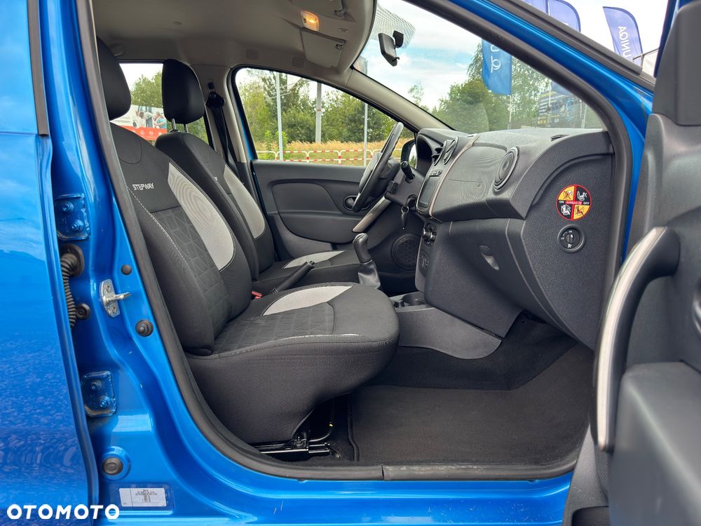 Dacia Sandero 0.9 TCe SL Celebration S&S - 27
