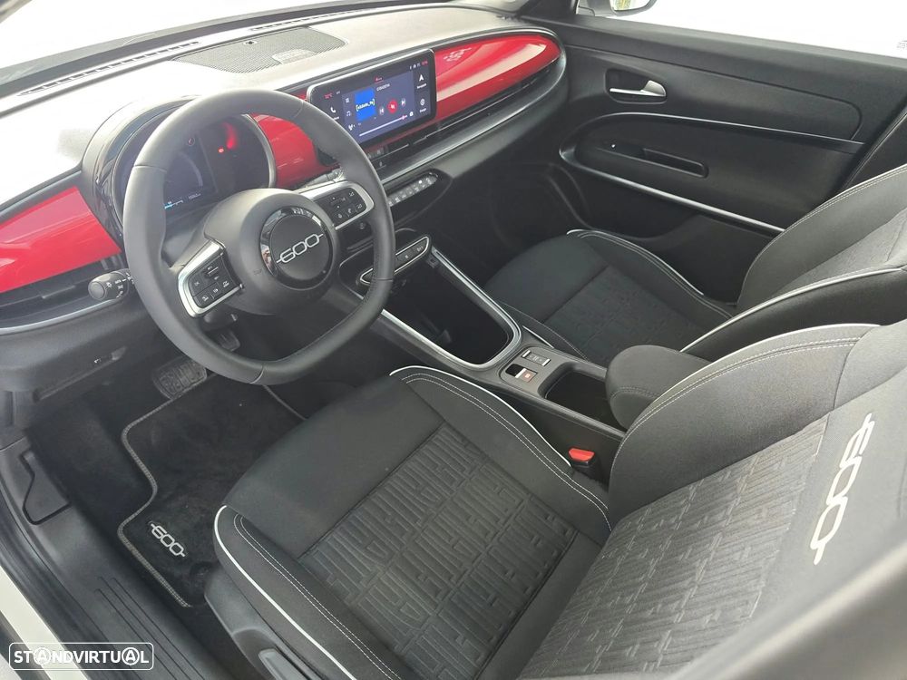 Fiat 600e 54 kWh (RED) - 14