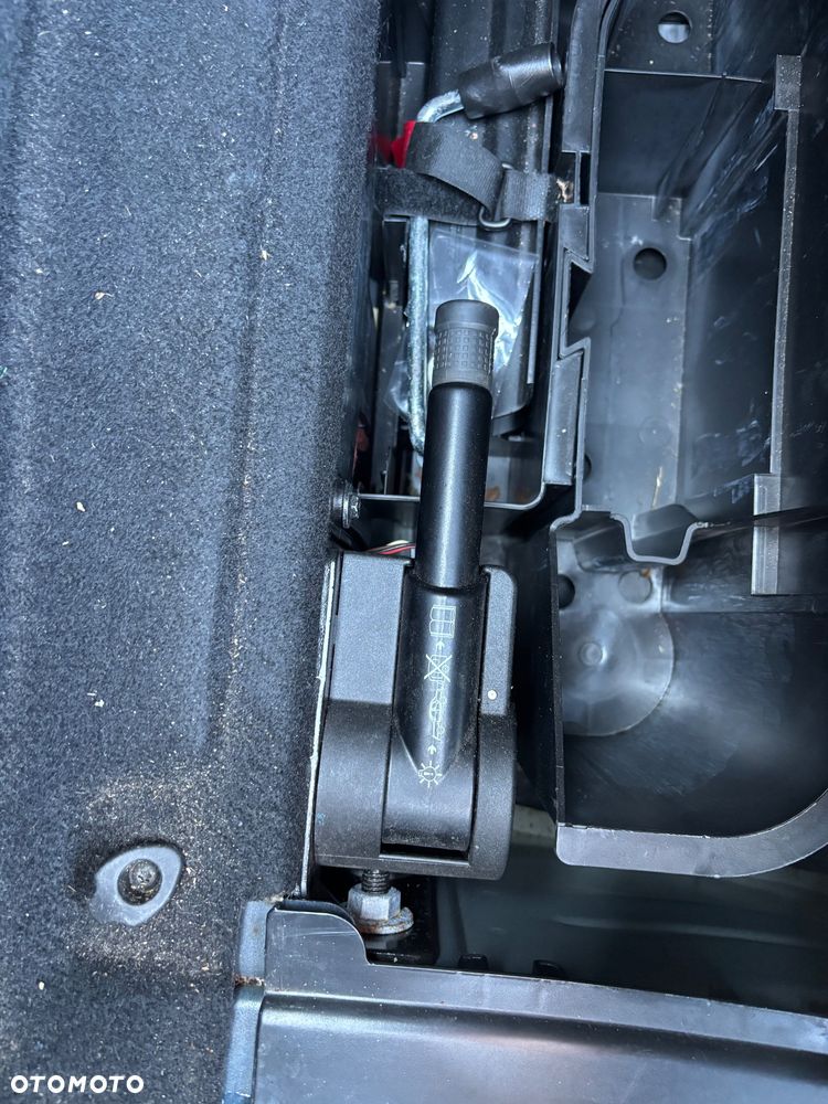 Mercedes-Benz Klasa E - 17