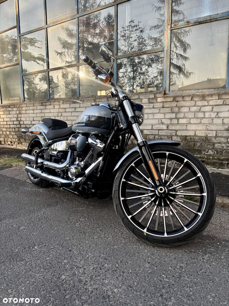 Harley-Davidson FXSB Breakout - 14