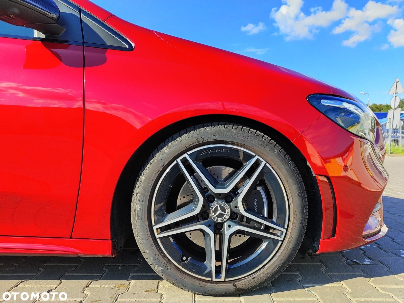 Mercedes-Benz Klasa B 220 4-Matic AMG Line 7G-DCT - 9