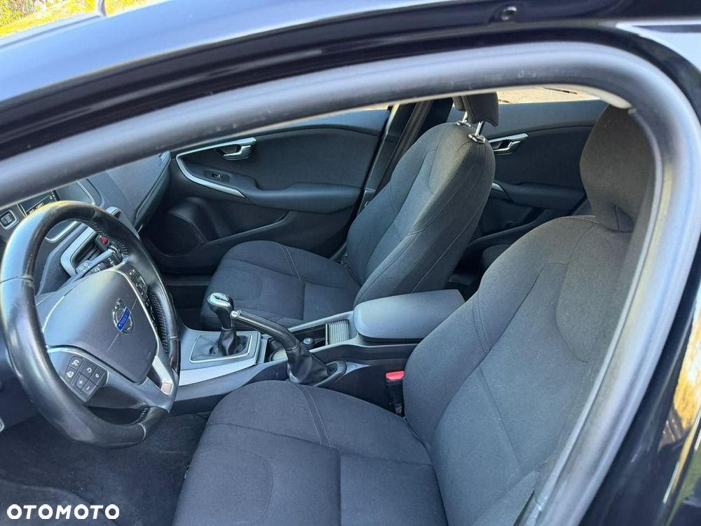 Volvo V40 - 11