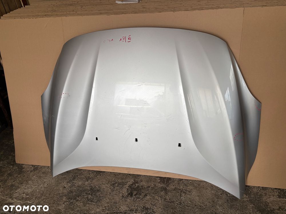 Volvo V40 II 2012- Maska silnika - 1