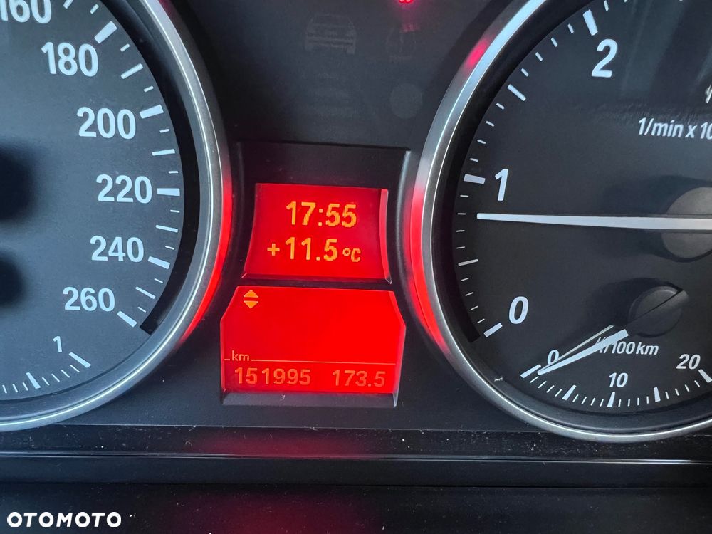 BMW X1 - 15