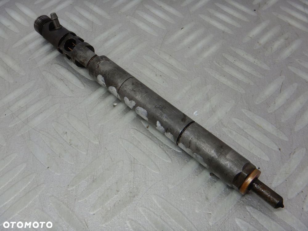 Wtrysk Wtryskiwacz Ssang Yong Rodius I 04-13 2.7 XDI A6650170221 EJBR04401D - 4