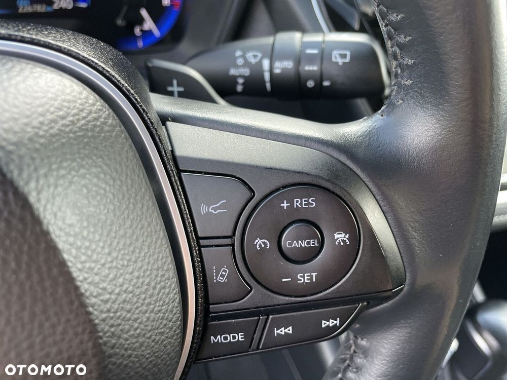 Toyota Corolla 2.0 Hybrid Comfort - 23