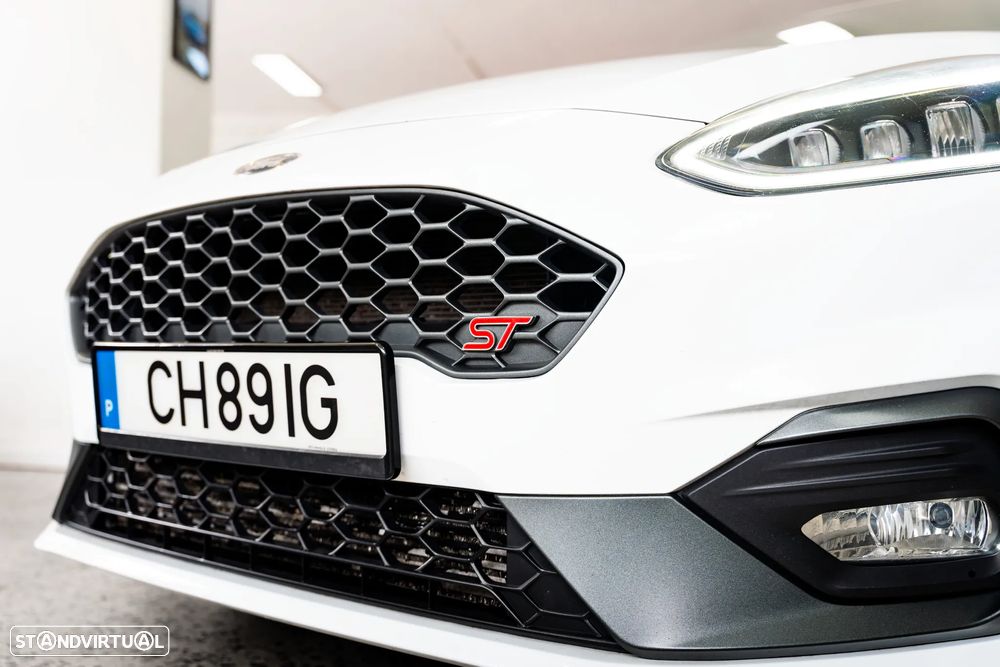 Ford Fiesta 1.5 EcoBoost ST - 34