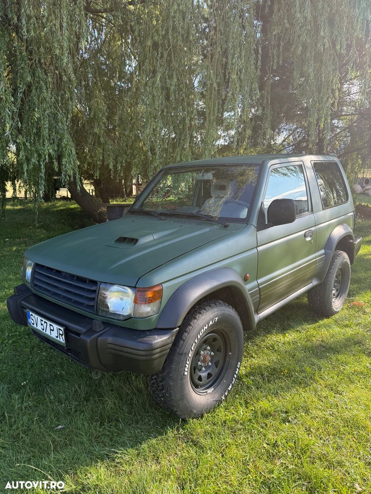 Mitsubishi Pajero - 2