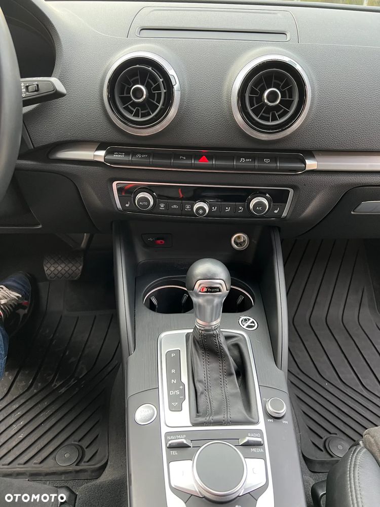 Audi A3 Sportback 2.0 TDI (clean diesel) S tronic S line Sportpaket - 13