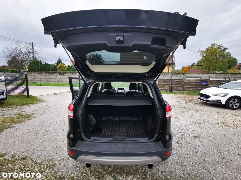 Ford Kuga 1.6 EcoBoost 2x4 Titanium - 12