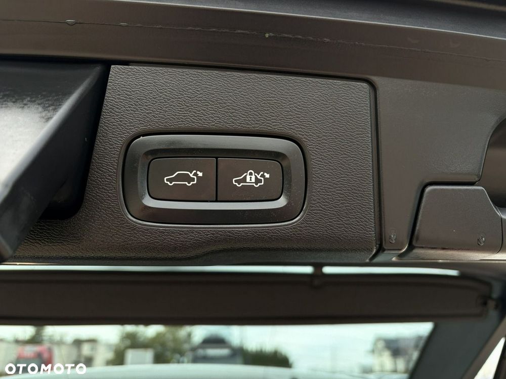 Volvo XC 60 B4 B Inscription - 27