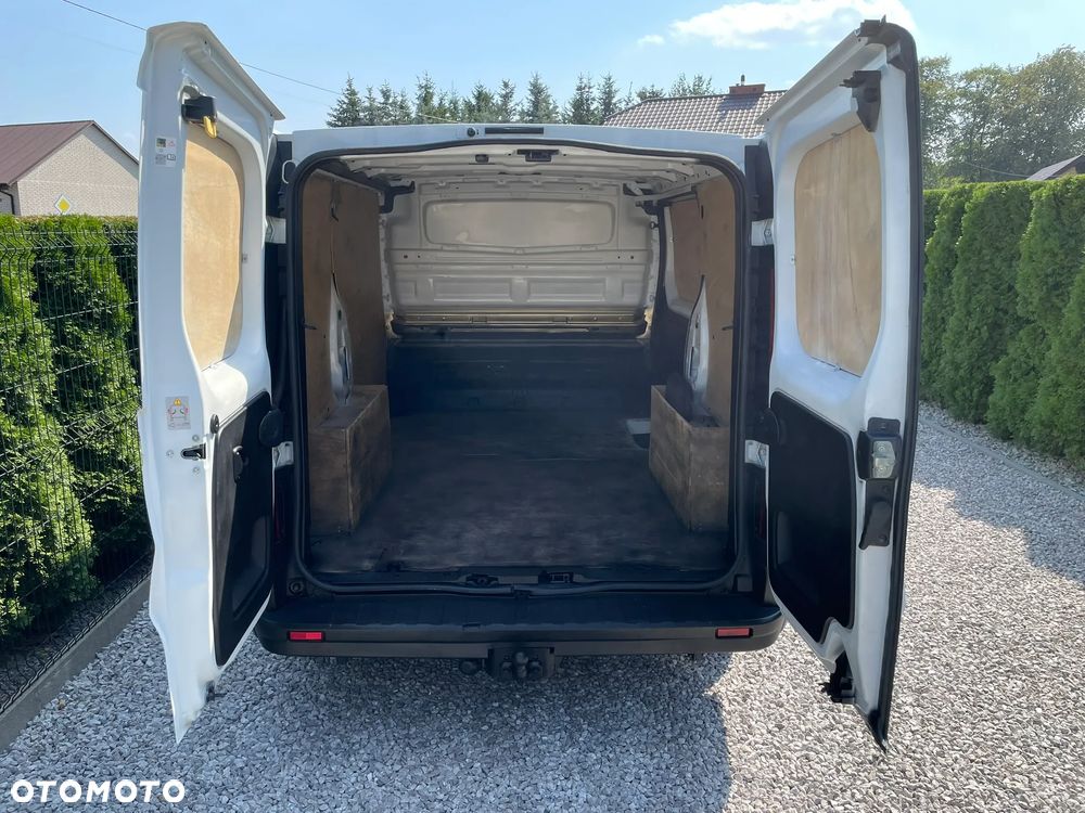 Renault Trafic - 12