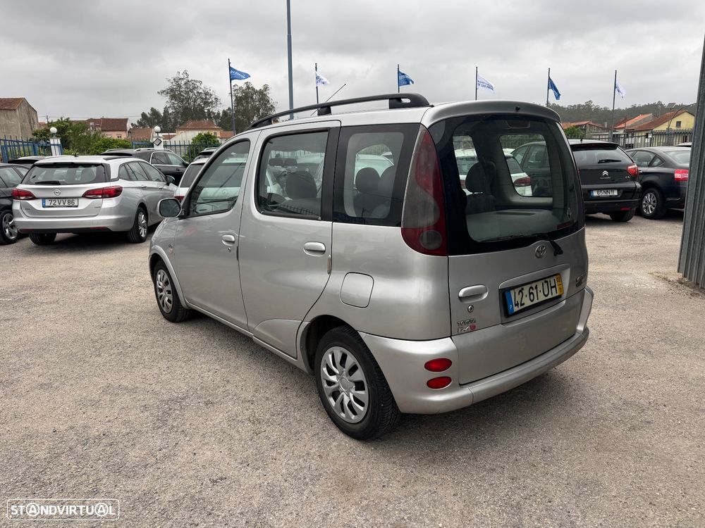 Toyota Yaris Verso 1.4 D-4D Sol - 7