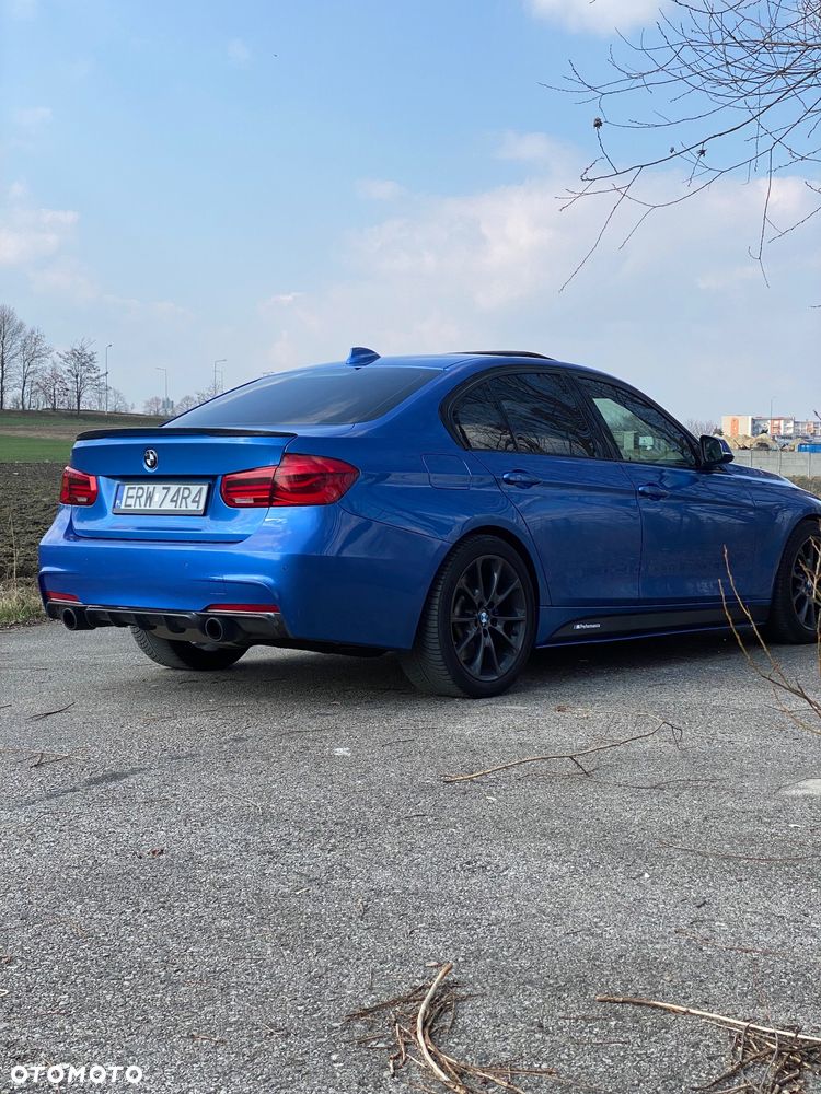 BMW Seria 3 328i - 3