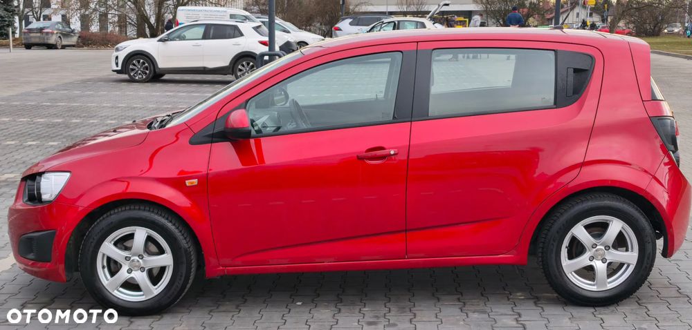 Chevrolet Aveo - 4