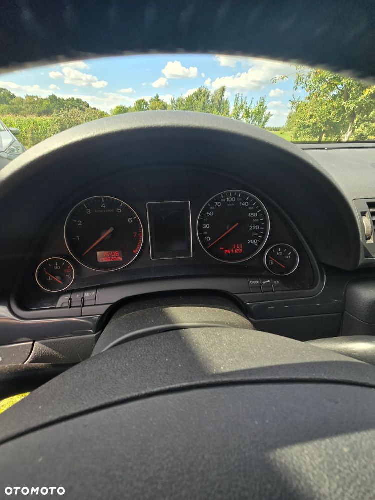 Audi A4 ver-1-8t-quattro - 9