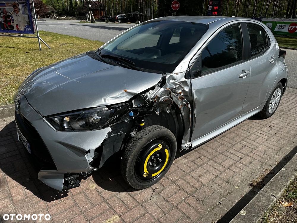 Toyota Yaris - 4