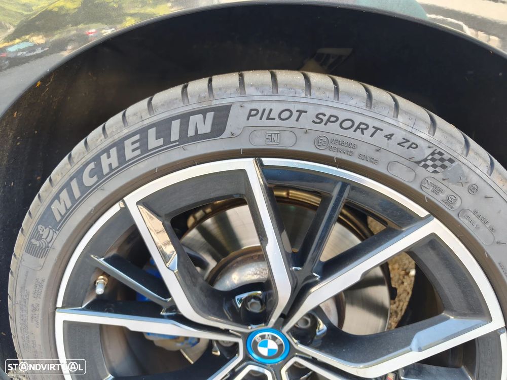 BMW 530 e Pack Desportivo M - 39