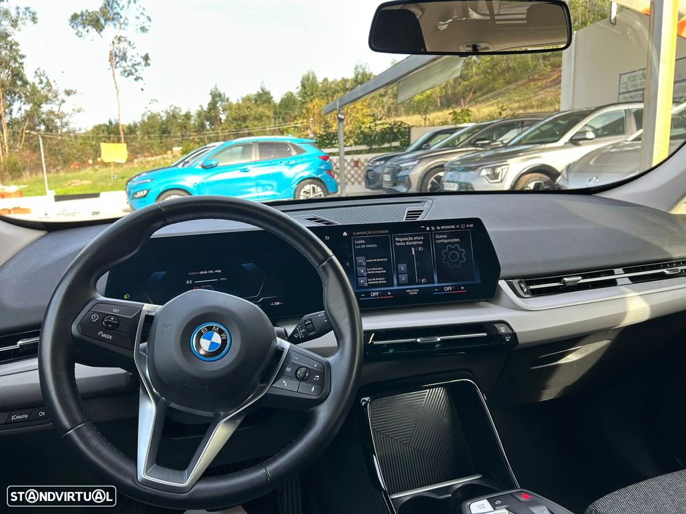 BMW iX1 xDrive30 - 12