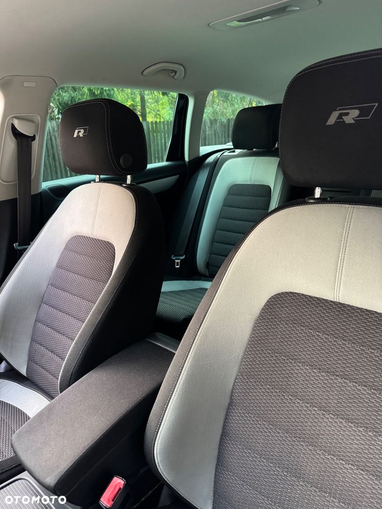 Volkswagen Passat - 20