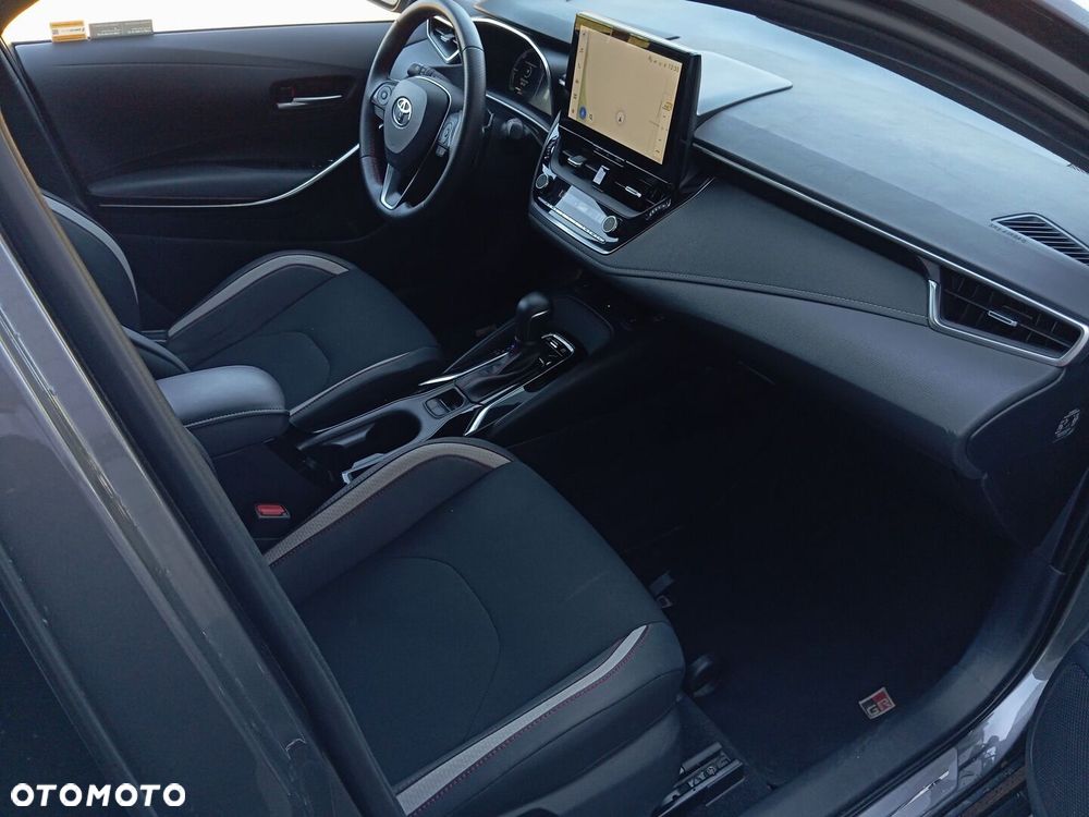 Toyota Corolla 2.0 Hybrid GR Sport - 8