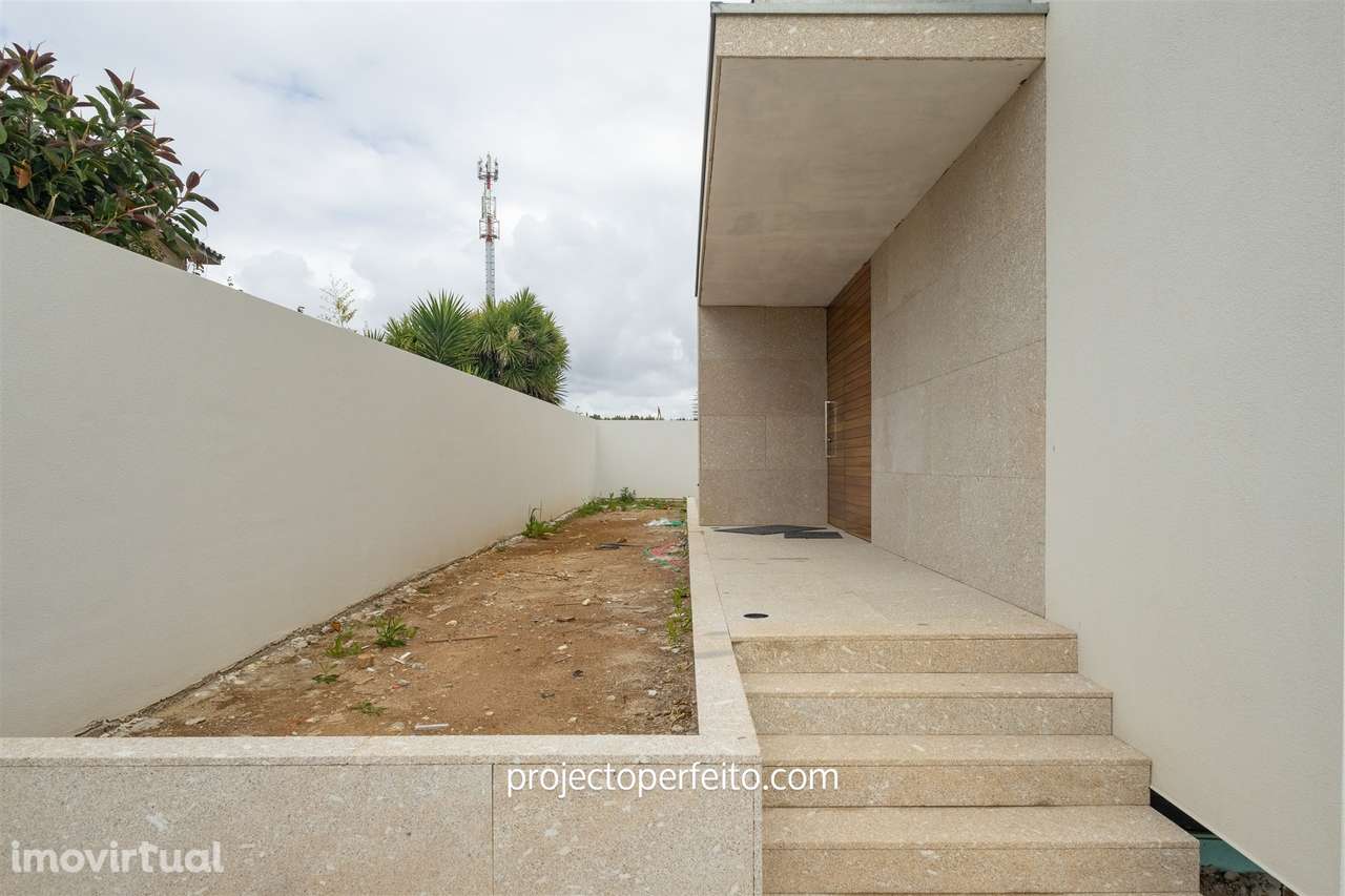 Moradia Geminada T4 Venda em Madalena,Vila Nova de Gaia - Grande imagem: 3/27
