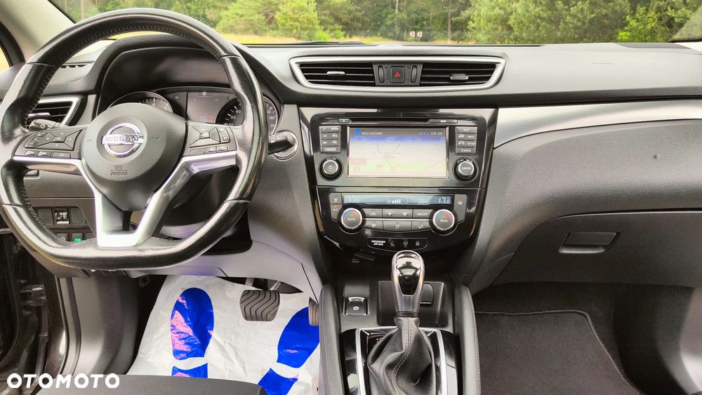 Nissan Qashqai 1.2 DIG-T Xtronic TEKNA+ - 30