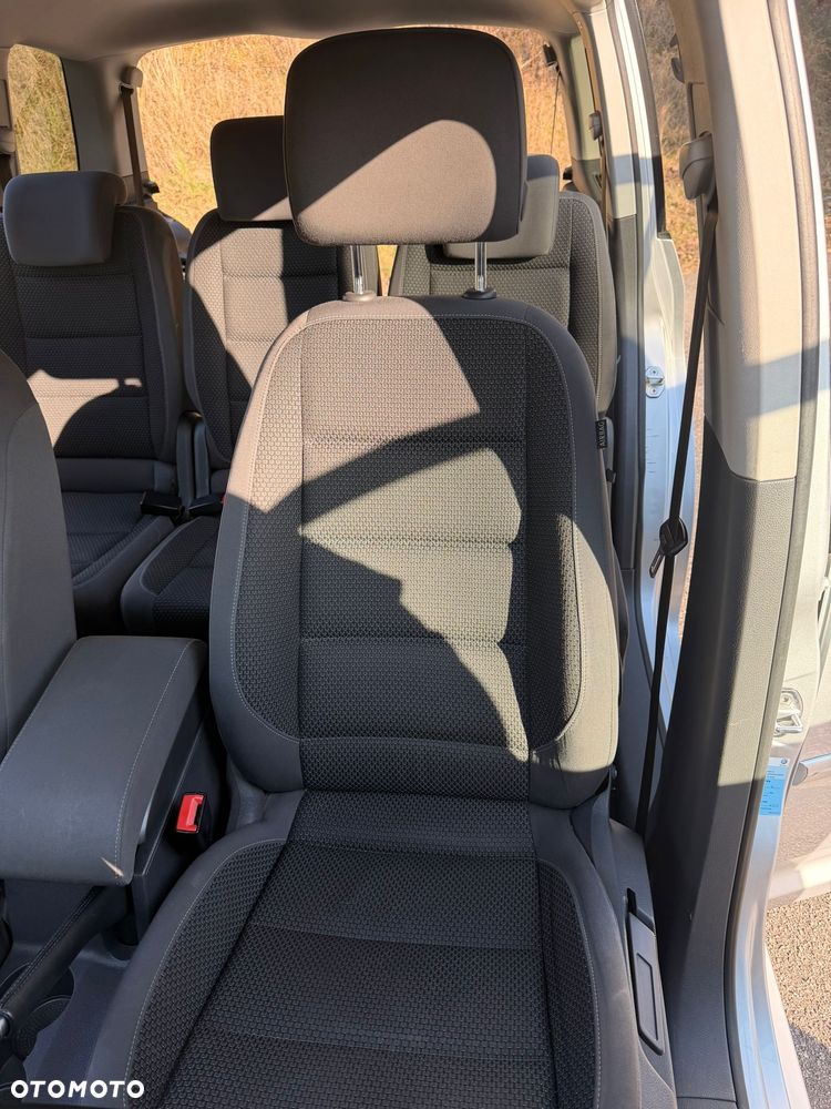 Volkswagen Touran 1.6 TDI DPF Comfortline DSG - 16