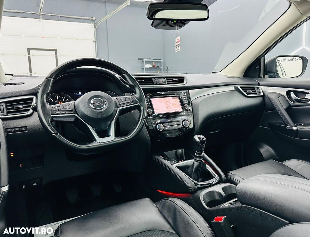 Nissan Qashqai 1.3 DIG-T TEKNA - 21