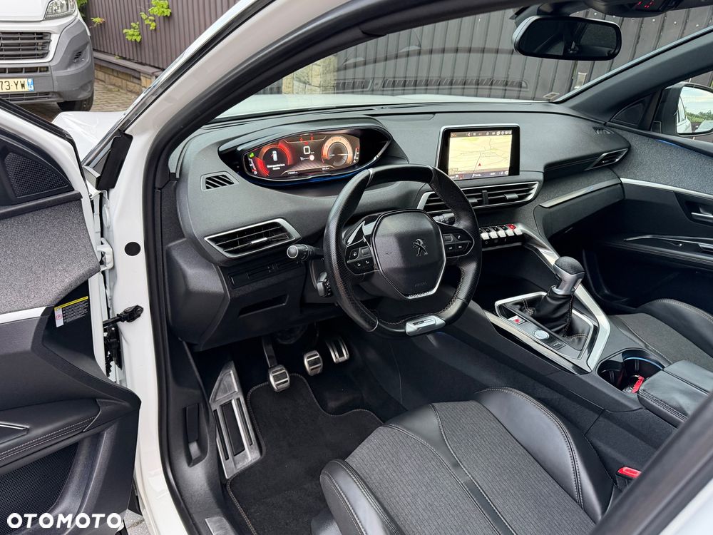 Peugeot 3008 - 22