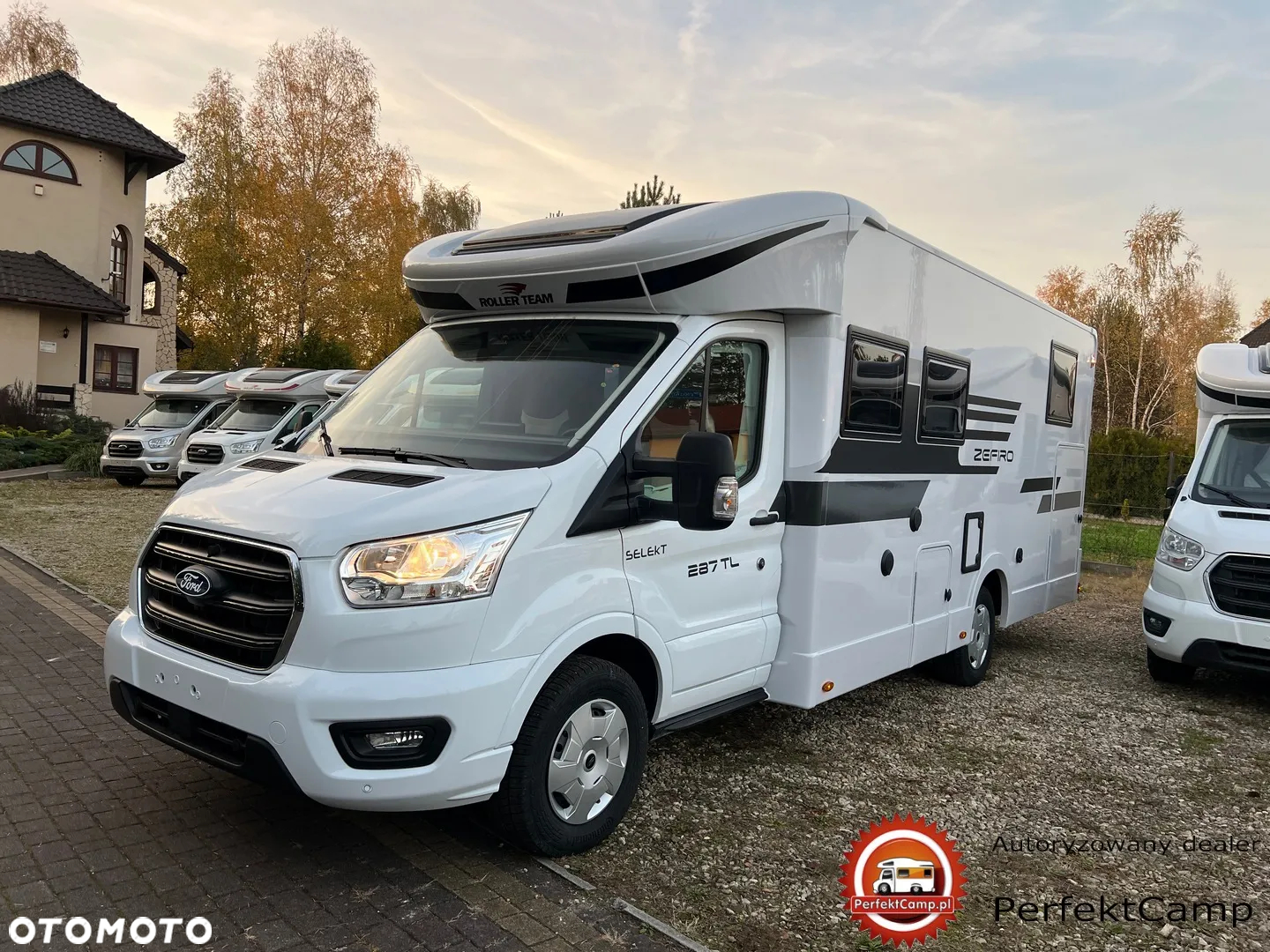 Roller Team ZEFIRO 287TL NOWY MODEL 2025  AUTOMAT 165KM TV 32 CALE ROUTER WIFI BAGAŻNIK NA ROWERY ISOFIX - 7