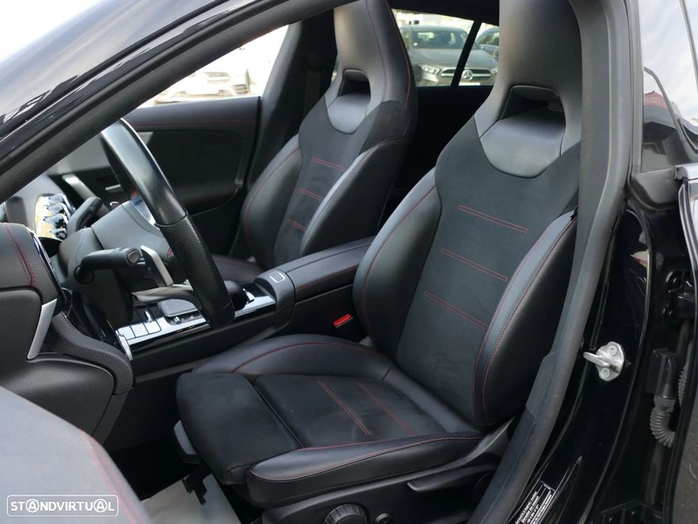 Mercedes-Benz CLA 250 e Shooting Brake AMG Line - 32