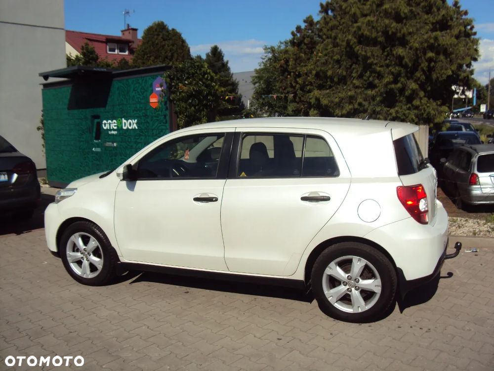 Toyota Urban Cruiser 1.33 Sol - 6