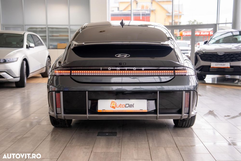 Hyundai IONIQ - 9