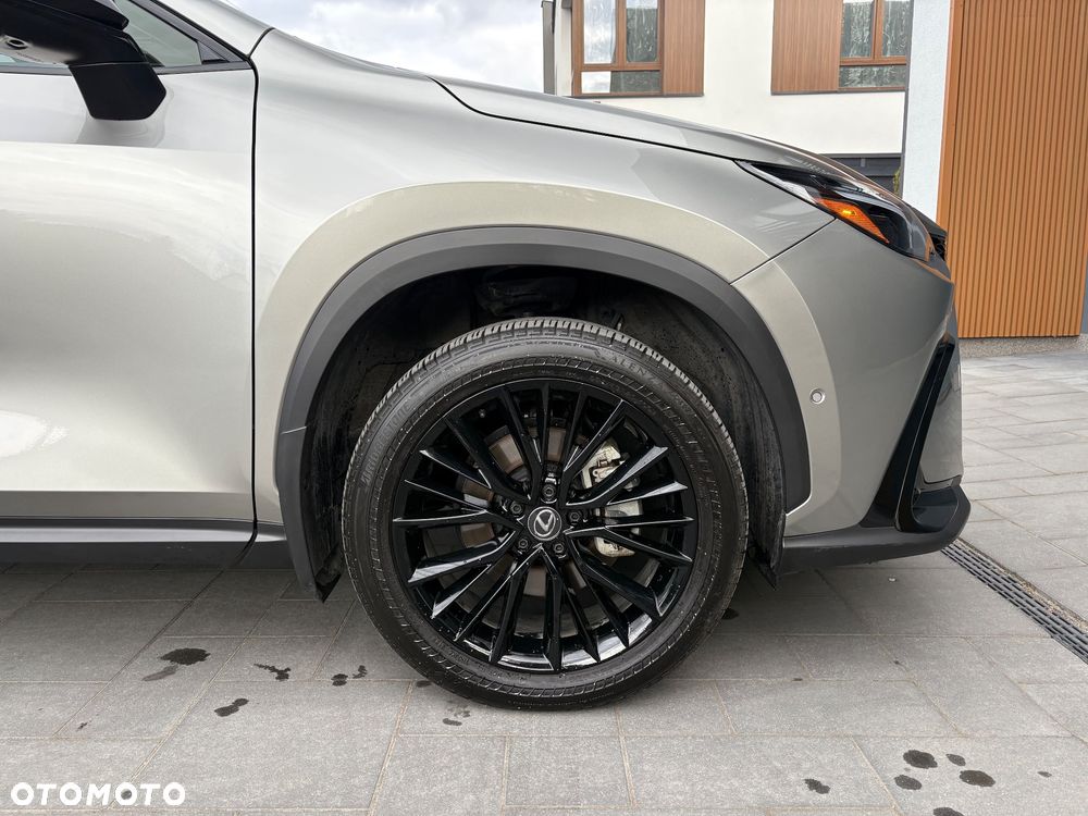 Lexus NX 350h Prestige AWD - 11