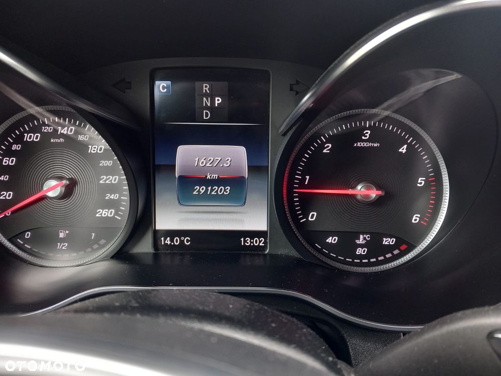 Mercedes-Benz GLC 220 d 4-Matic - 29