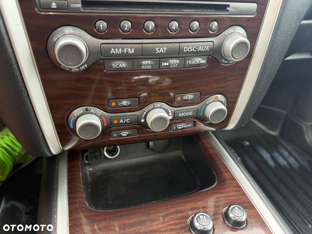 Nissan Pathfinder - 18