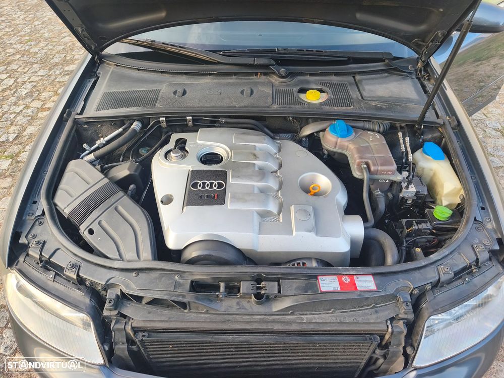 Audi A4 Avant 1.9 TDI m6 - 9