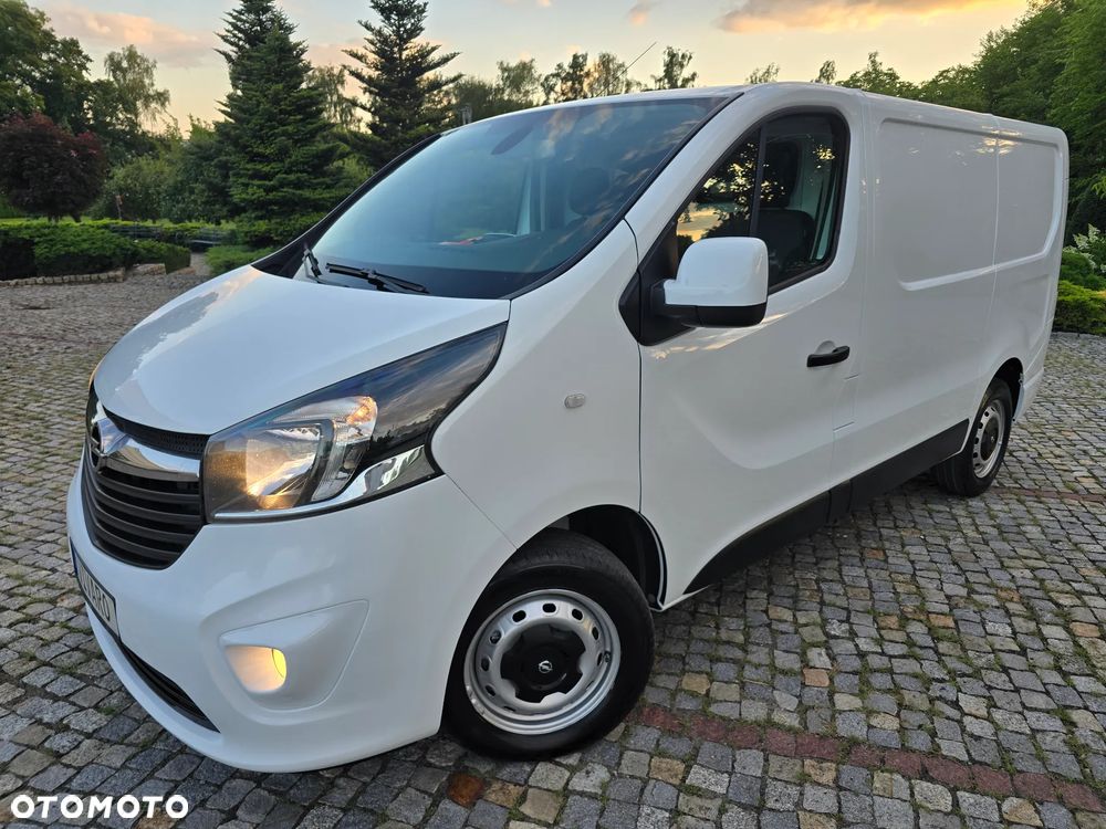 Opel Vivaro - 1