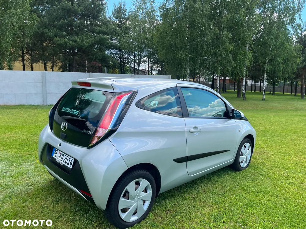 Toyota Aygo x-clusiv - 3