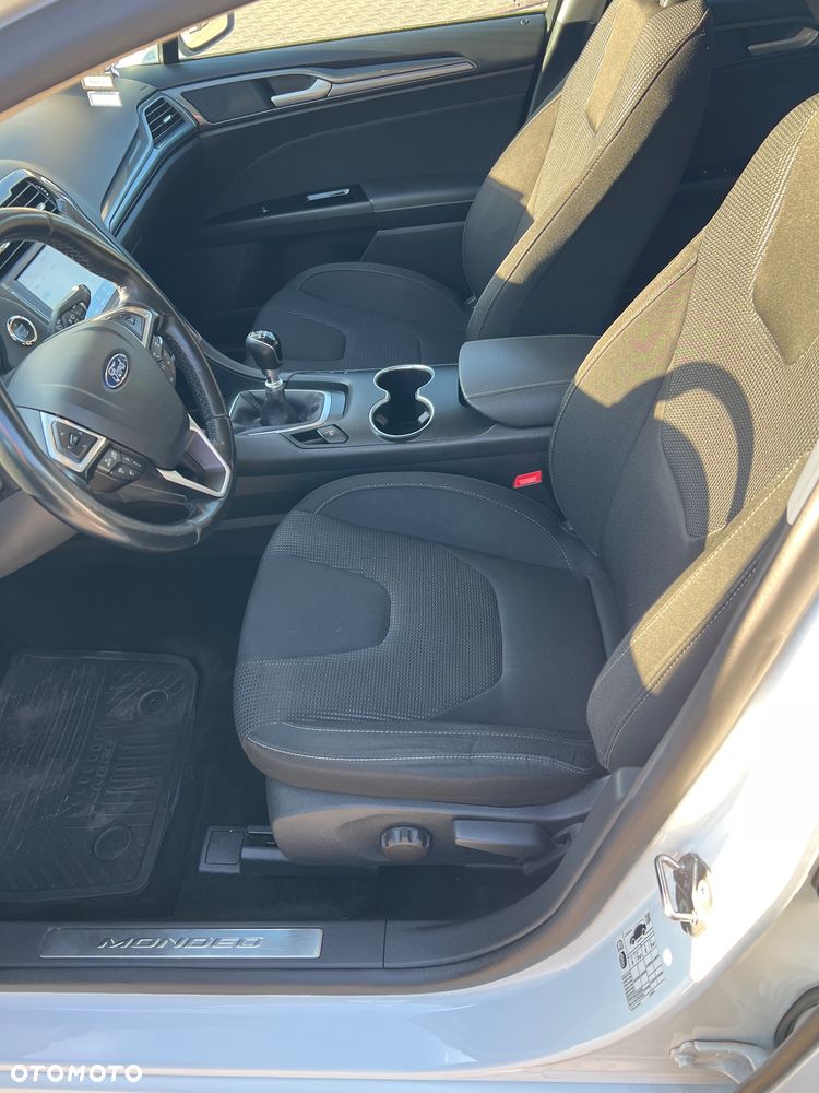 Ford Mondeo - 10