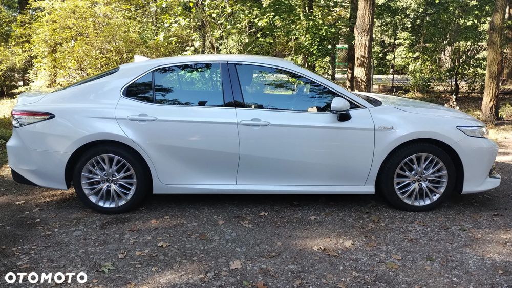 Toyota Camry 2.5 Hybrid Executive CVT - 3