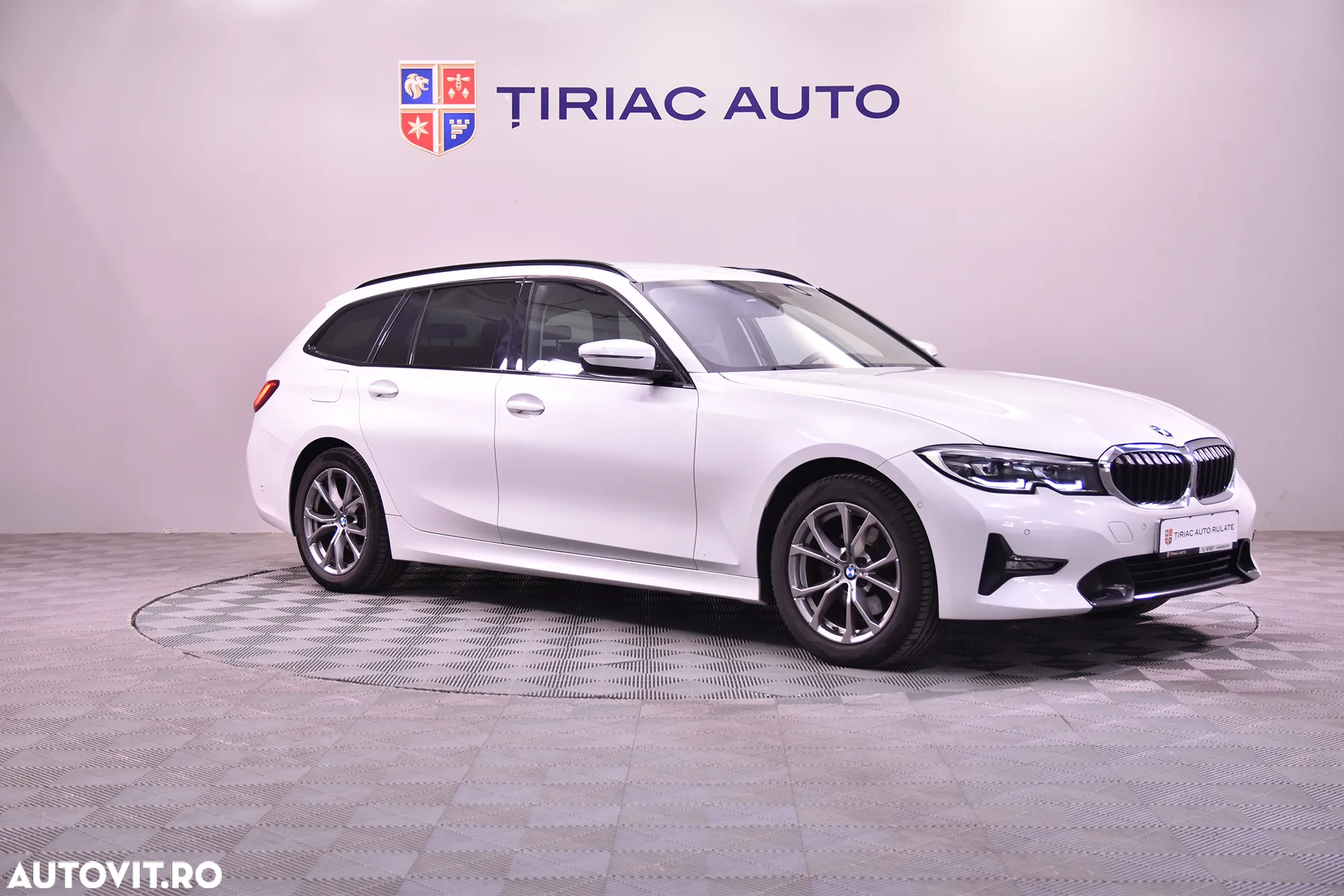 BMW Seria 3 320i Touring Aut. - 7
