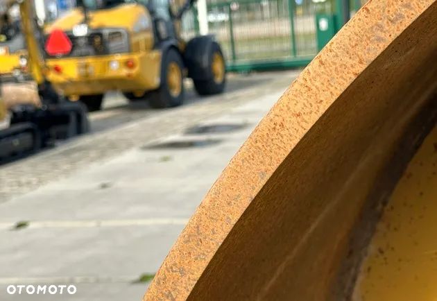 Caterpillar CS-563E - 22