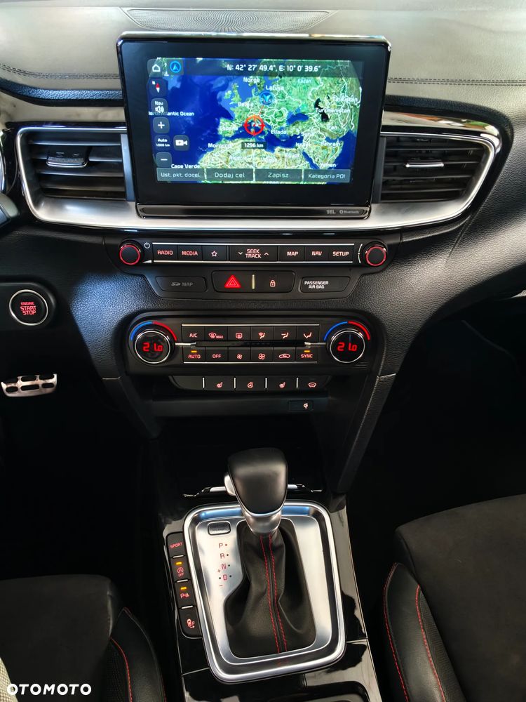 Kia ProCeed - 17