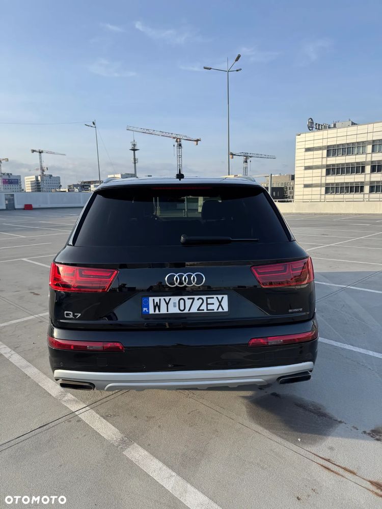 Audi Q7 - 6
