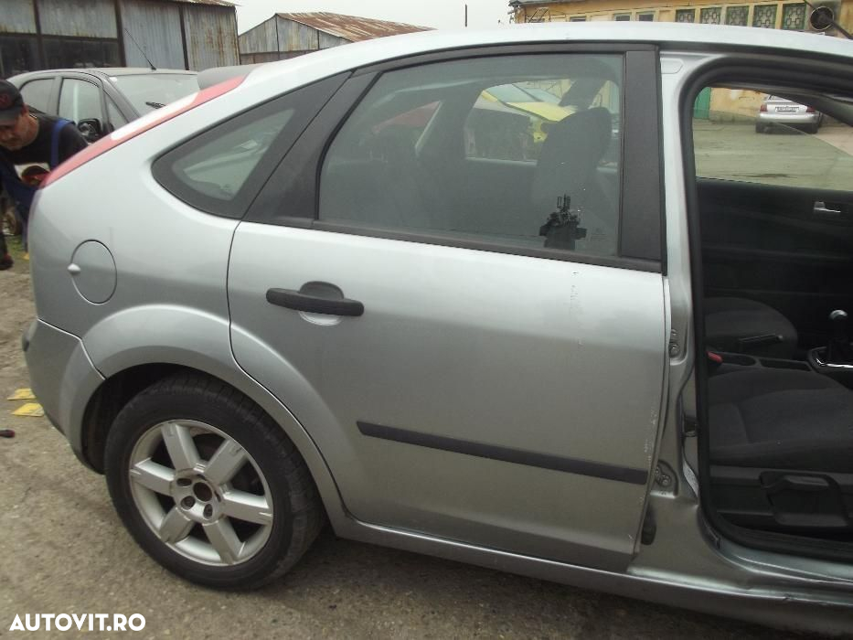 Usa Ford Focus 2 hatchback usi stanga dreapta fata spate dezmembrez - 2